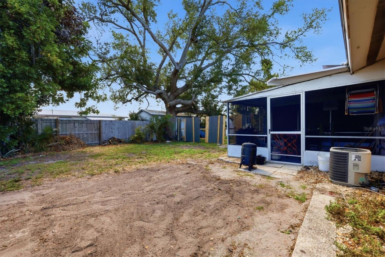 4501 86th Street Court W, Bradenton, FL 34210 Photo