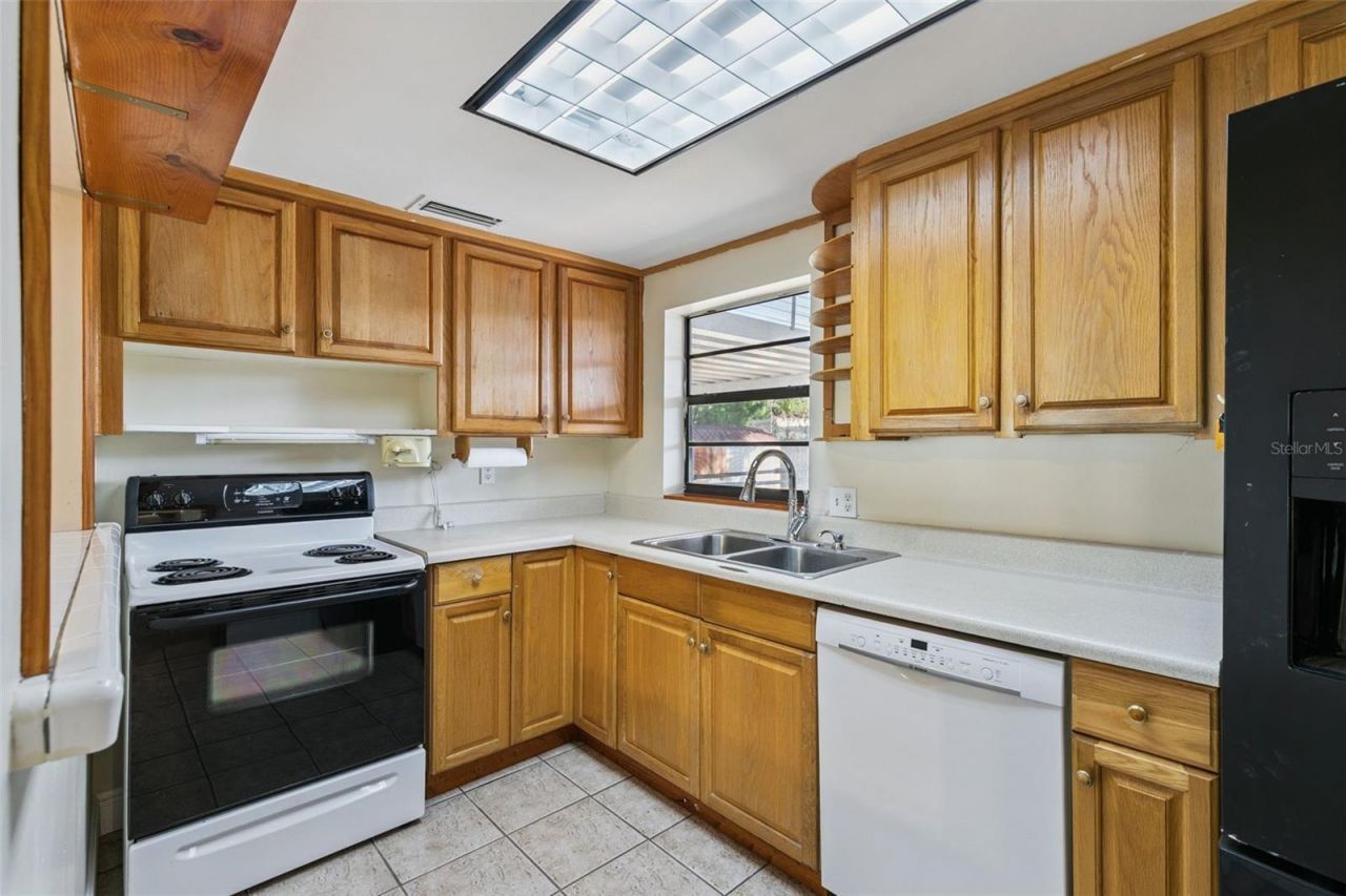 5873 Camellia Drive, Orlando, FL 32807 Photo