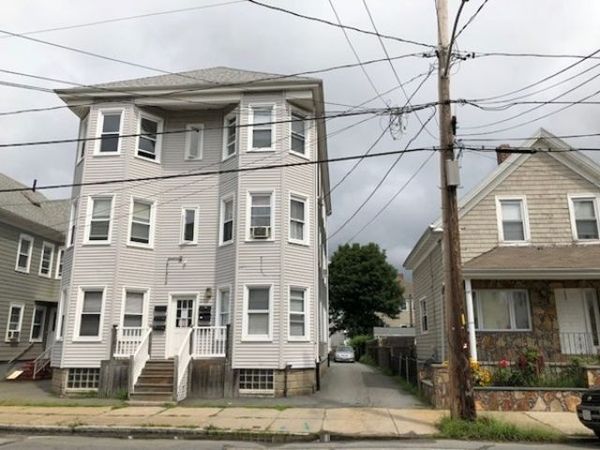 257 Tinkham St, Unit 1East, New Bedford, MA 02746