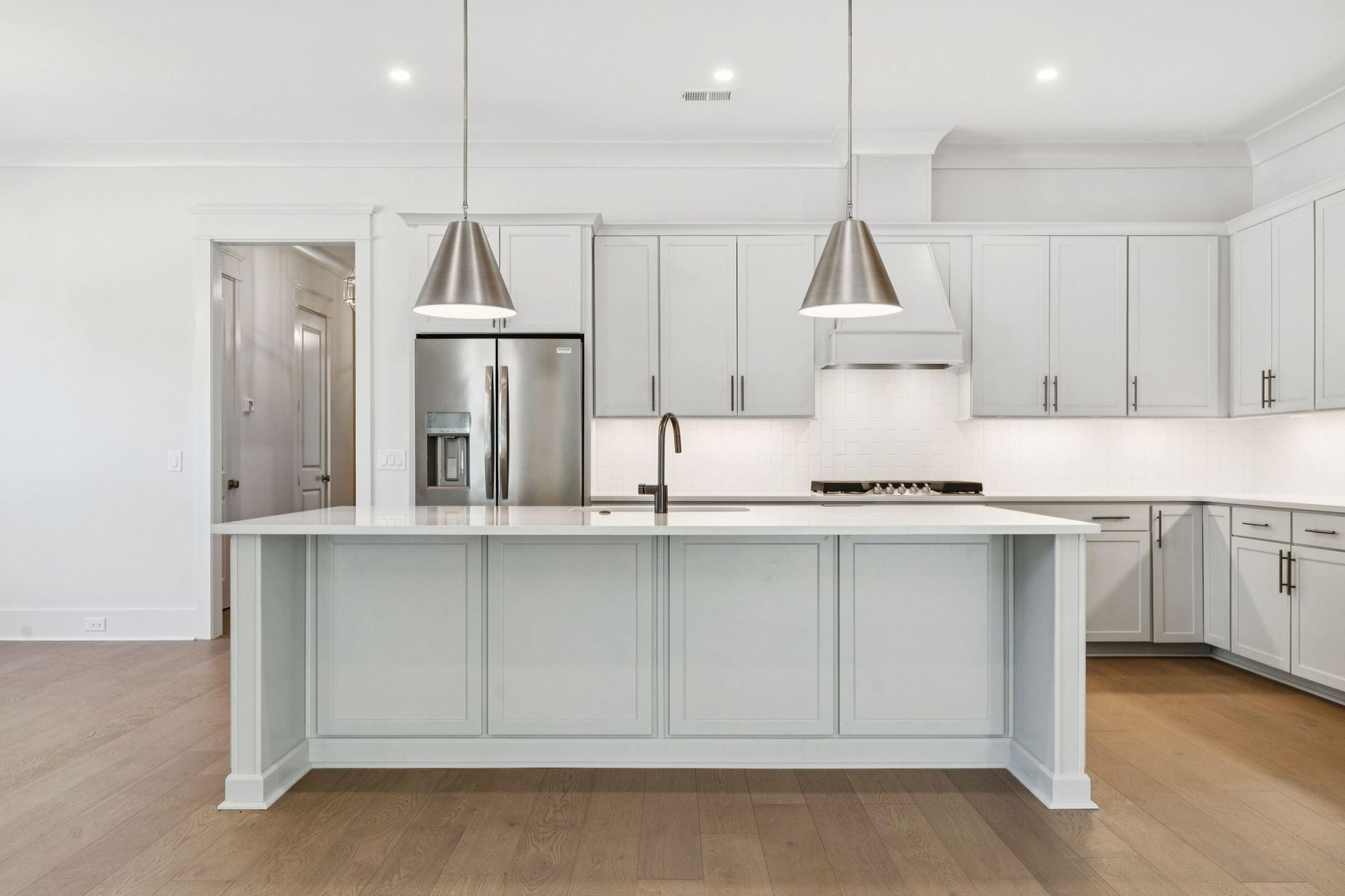 1129 Hamlin Road Photo 17