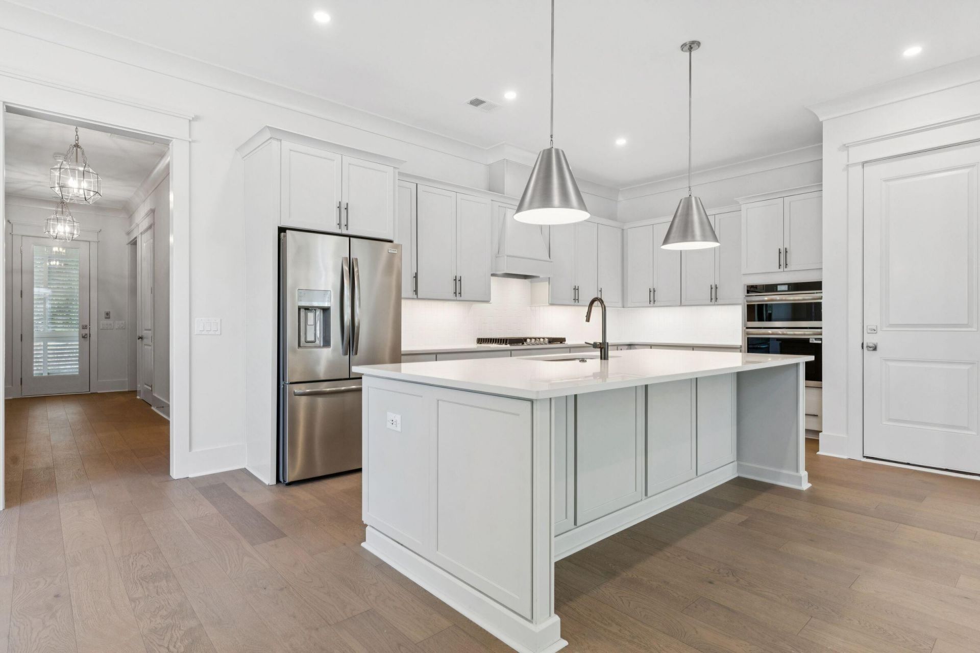 1129 Hamlin Road Photo 19