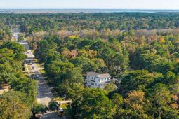 1129 Hamlin Road photo 4