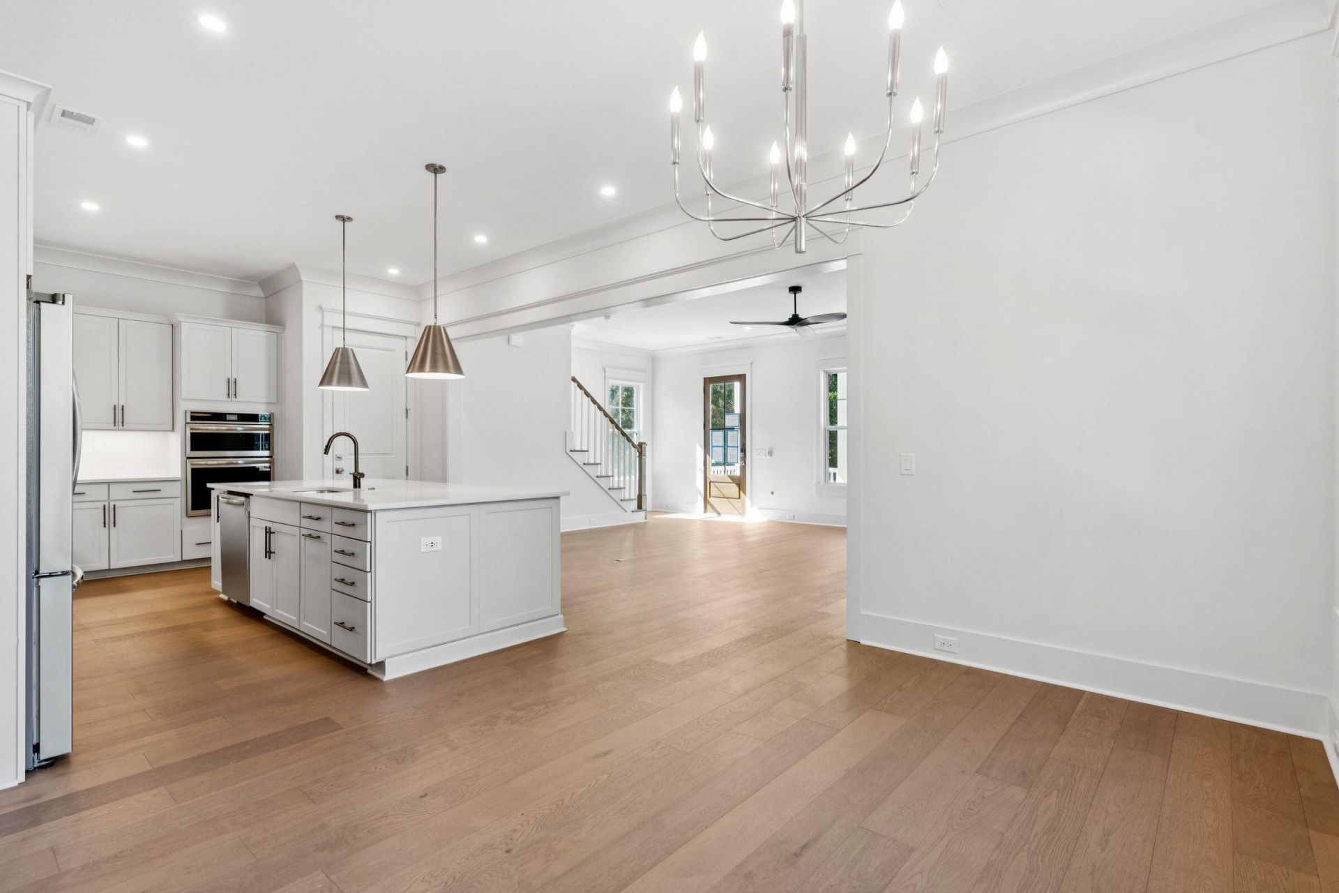 1129 Hamlin Road Photo 25