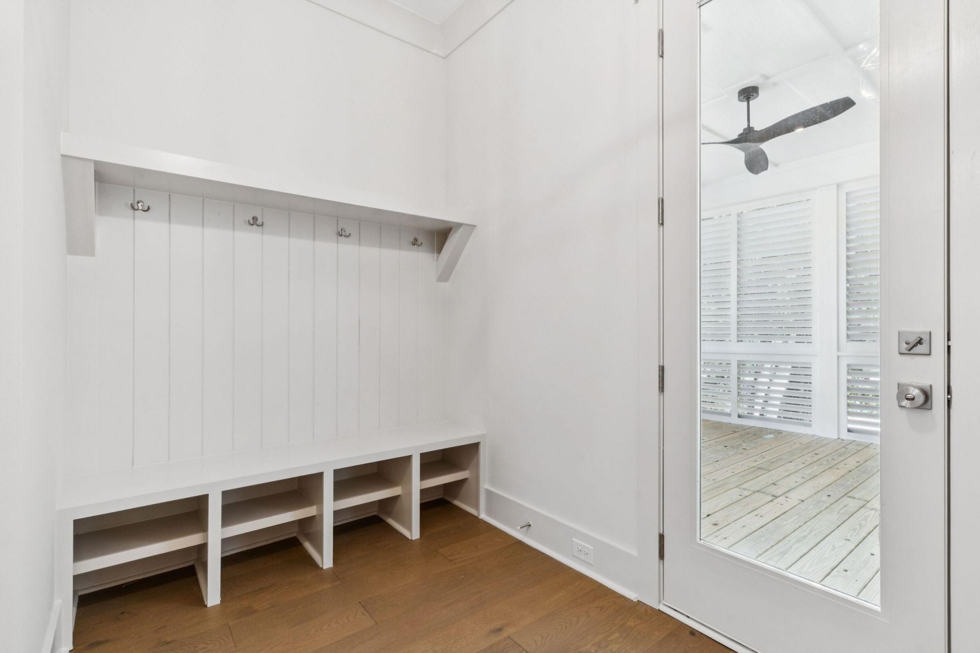 1129 Hamlin Road Photo 29