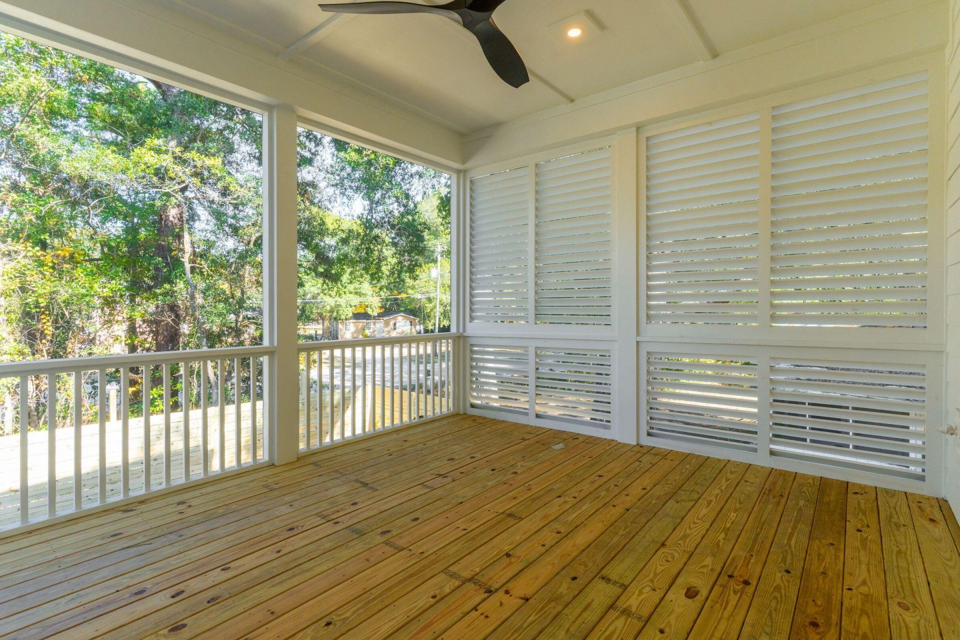 1129 Hamlin Road Photo 33