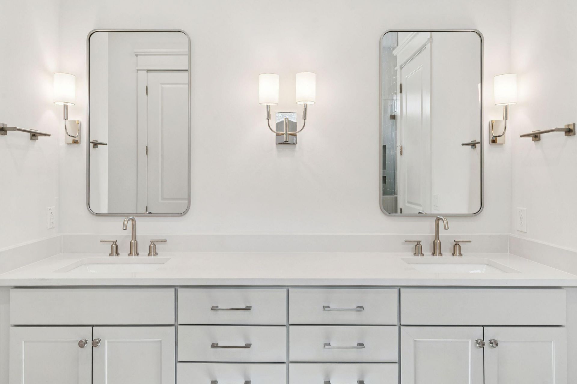 1129 Hamlin Road Photo 38