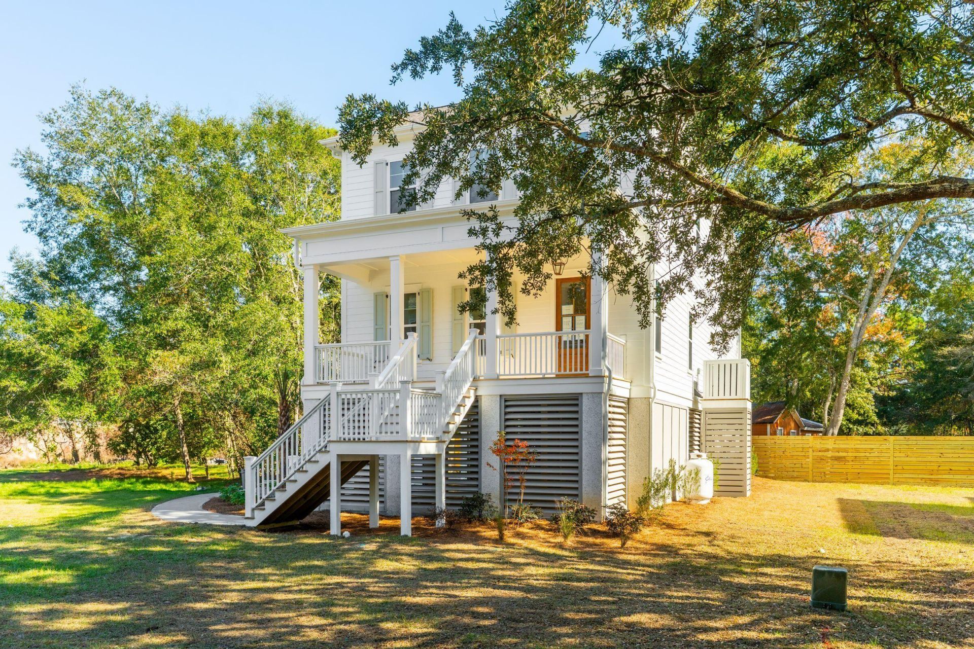 1129 Hamlin Road Photo 4