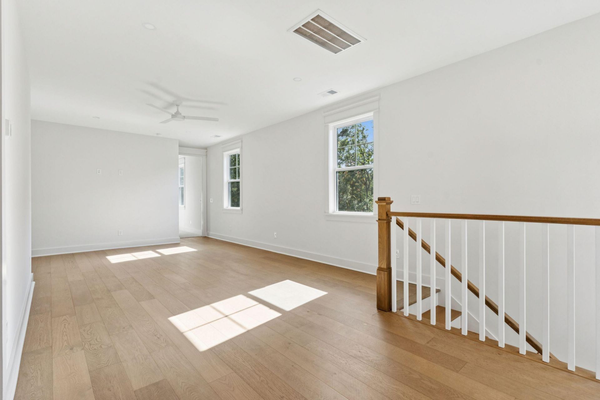 1129 Hamlin Road Photo 44