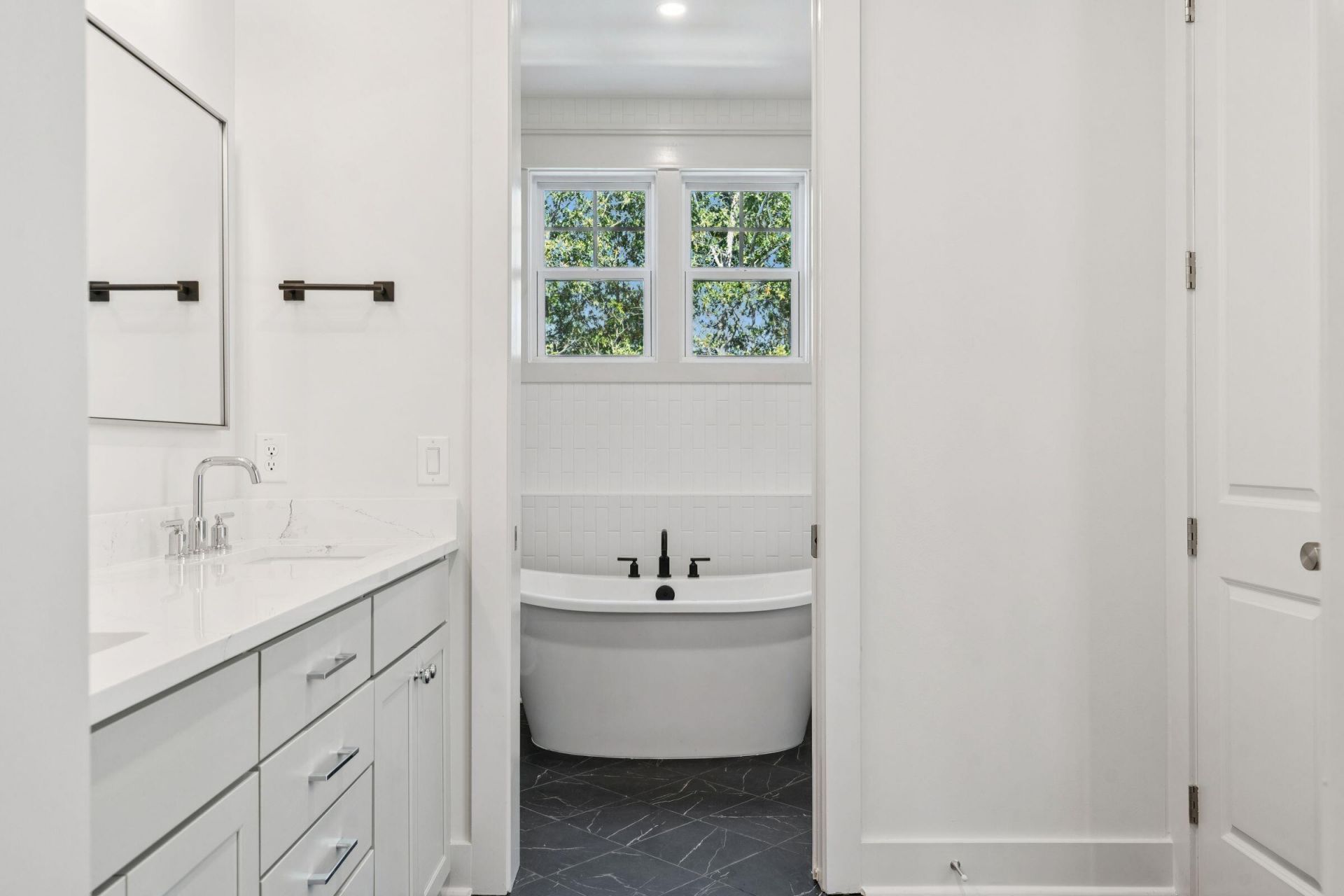 1129 Hamlin Road Photo 49