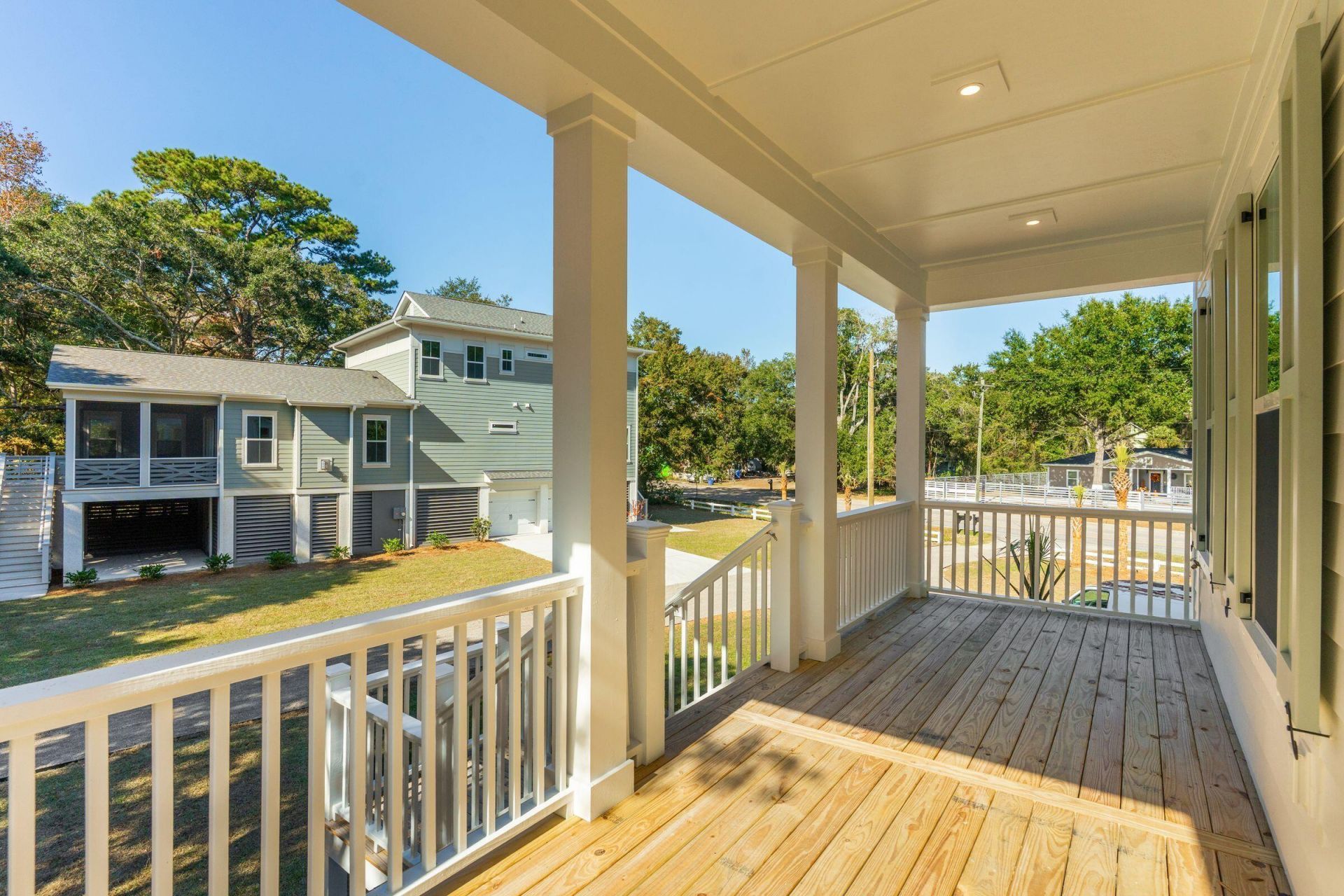 1129 Hamlin Road Photo 6