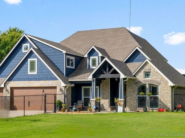 4295 Happy Camp Road , Beggs, OK 74421