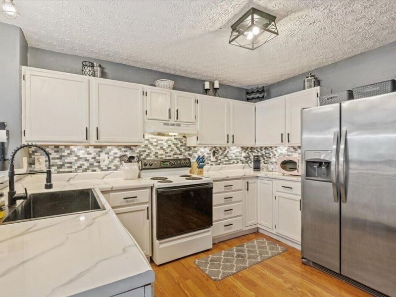 5447 Inglecrest Place, Galloway, OH 43119 Photo 9