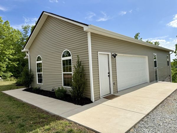 131 Gatlyn Ln , Hohenwald, TN 38462