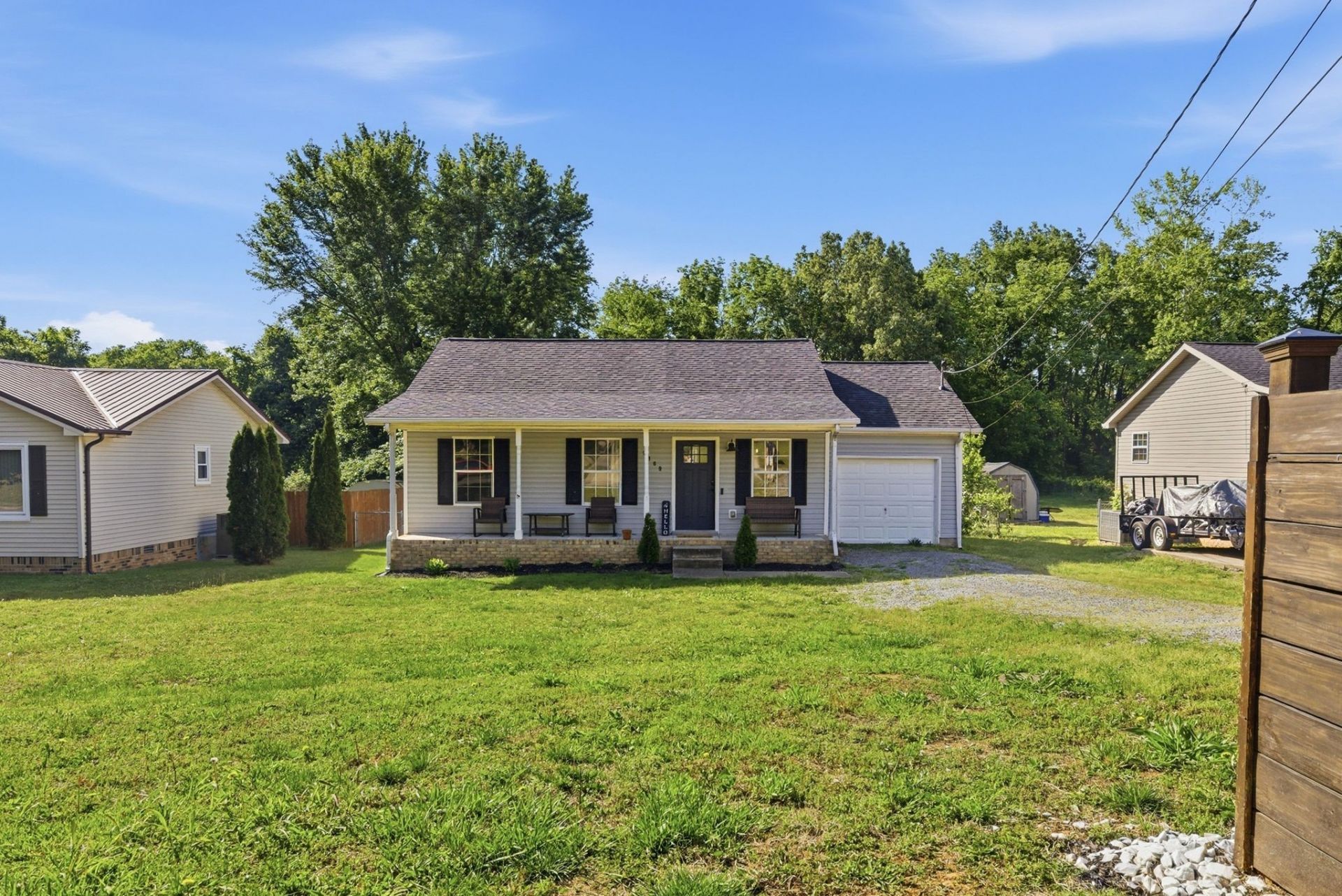 1809 Colt Dr , Clarksville, TN 37042 Main Photo