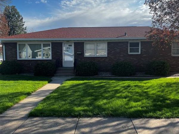 2405 Hickory Grove Rd., Davenport, IA 52804