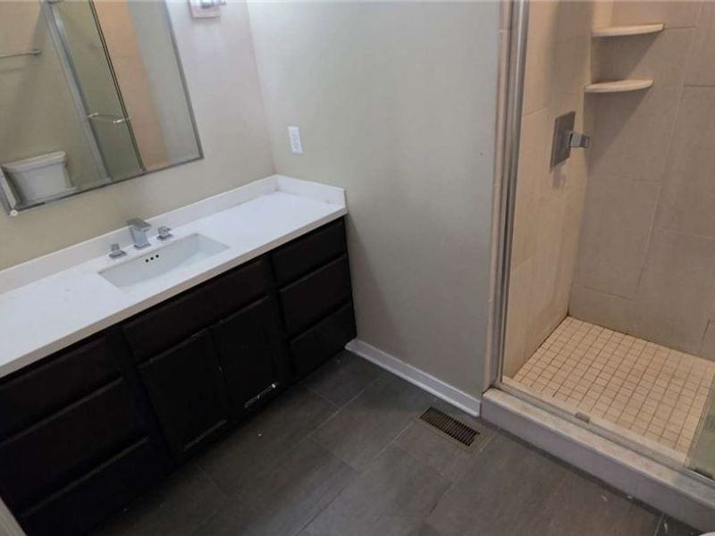 5703 Bridge Avenue, Cleveland, OH 44102 Photo 12