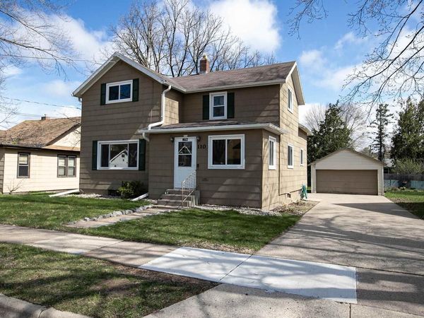 110 10TH STREET, Clintonville, WI 54929
