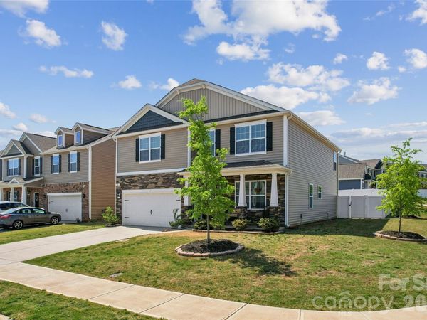 162 Giant Oak Avenue, Statesville, NC 28677