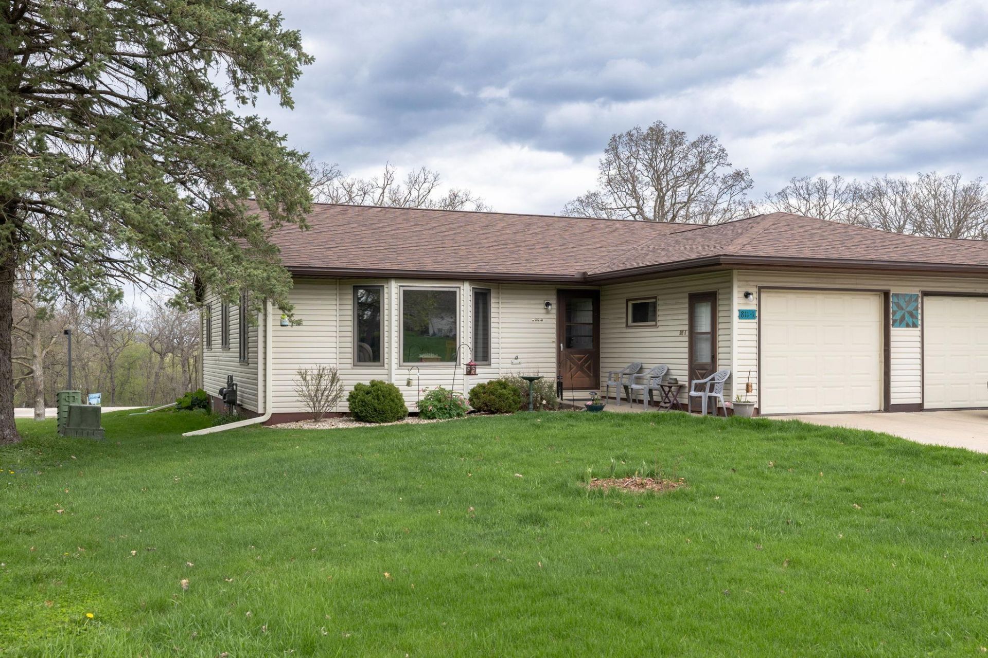 811 N Sprague Street , Caledonia, MN 55921