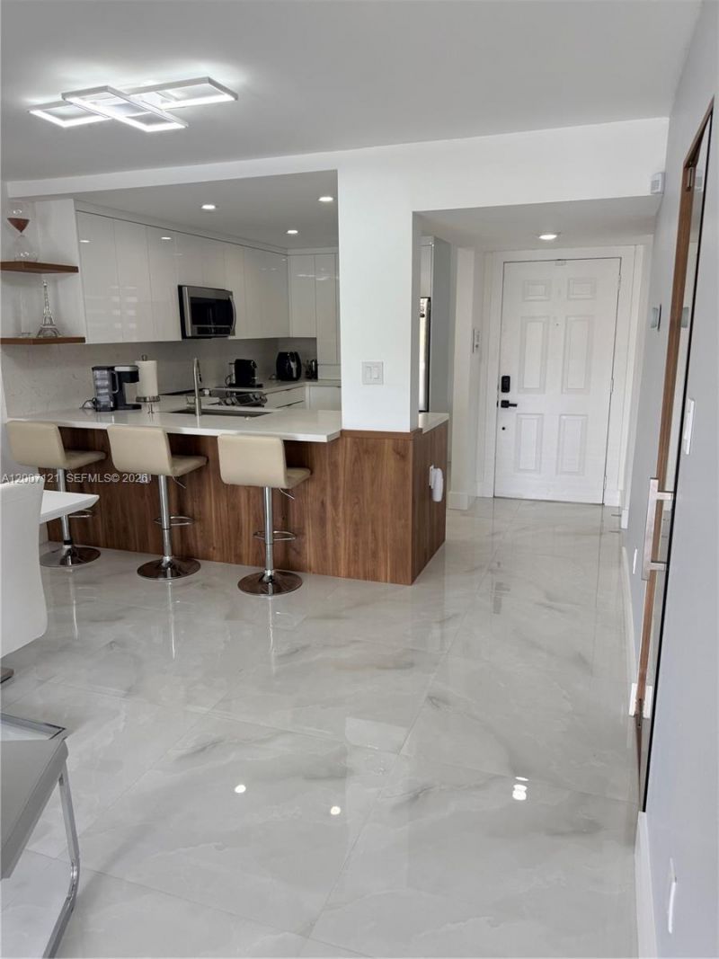 601 SW 113th Way , Unit 601, Pembroke Pines, FL 33025 Photo