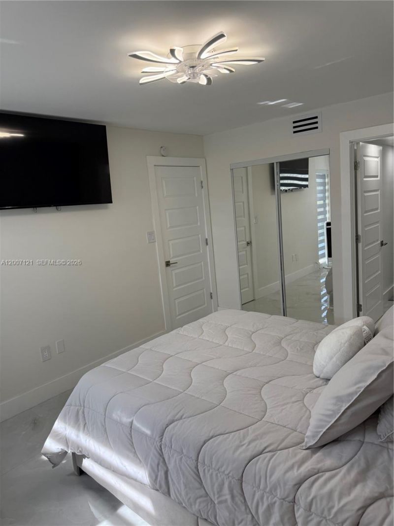 601 SW 113th Way , Unit 601, Pembroke Pines, FL 33025 Photo