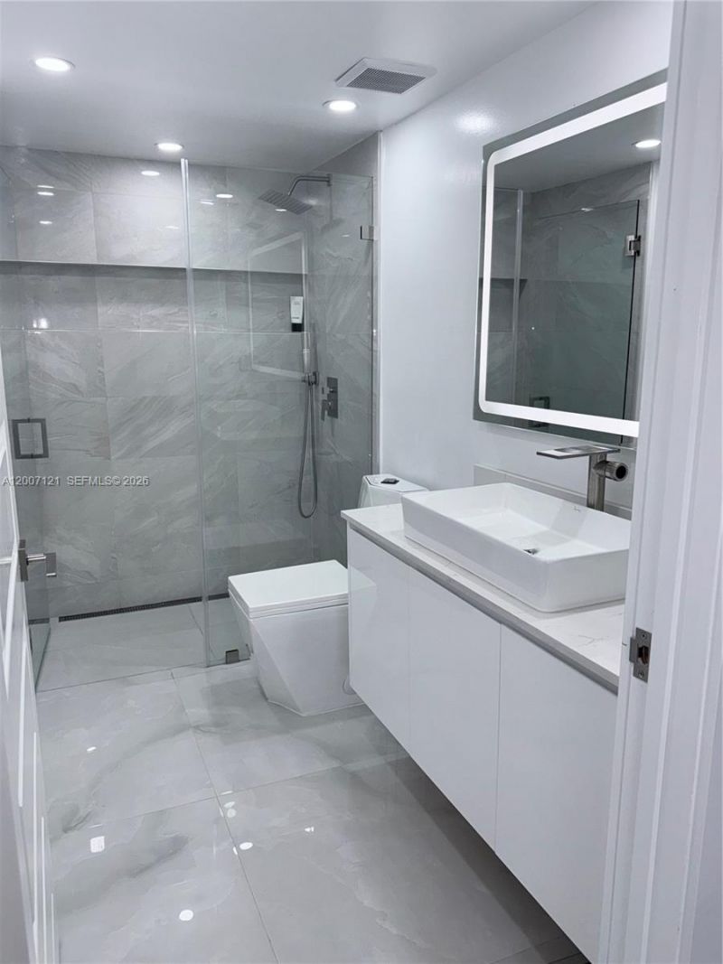 601 SW 113th Way , Unit 601, Pembroke Pines, FL 33025 Photo