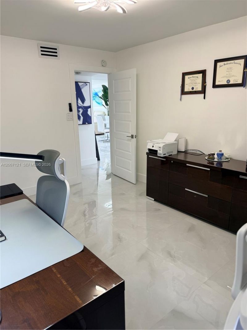 601 SW 113th Way , Unit 601, Pembroke Pines, FL 33025 Photo