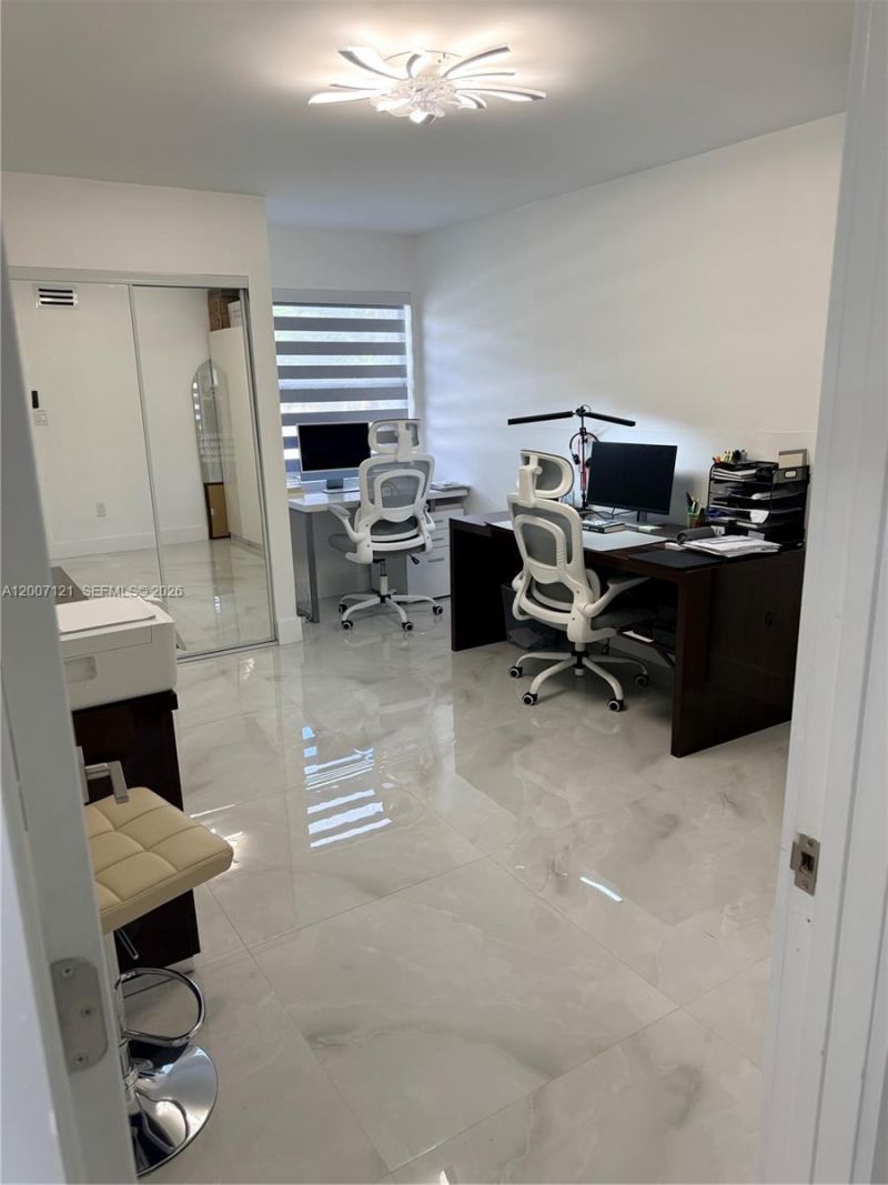 601 SW 113th Way , Unit 601, Pembroke Pines, FL 33025 Photo