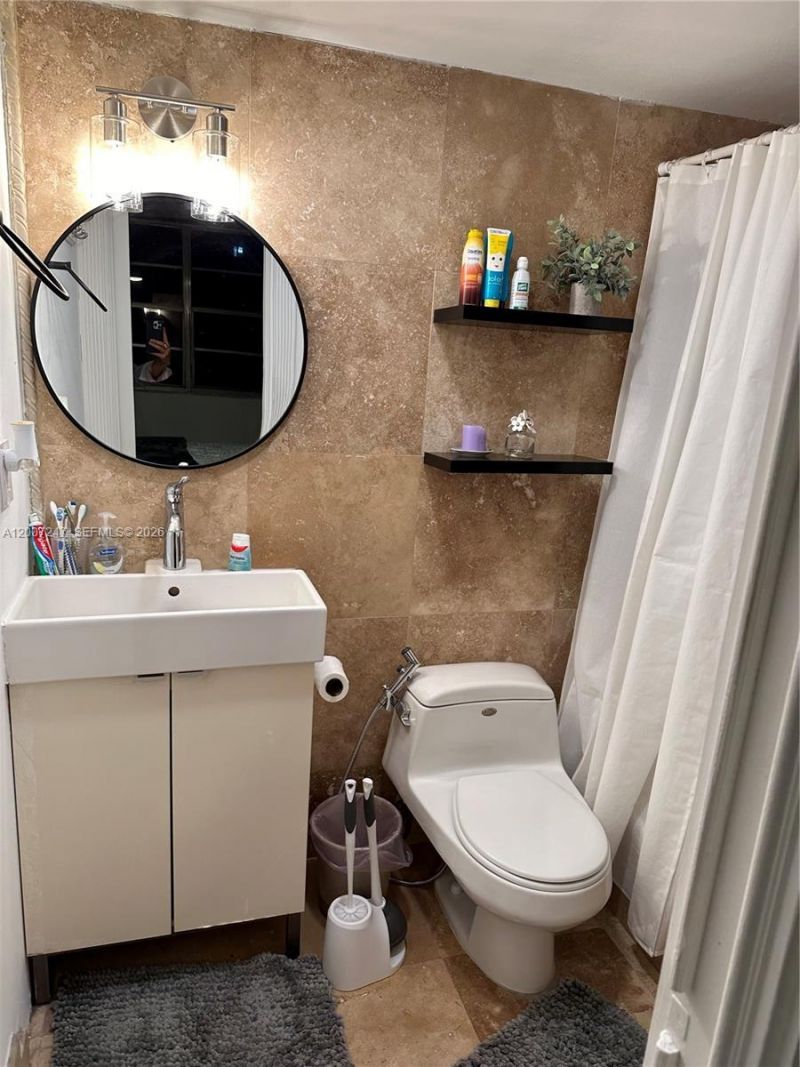 2100 Sans Souci Blvd , Unit B811, North Miami, FL 33181 Photo