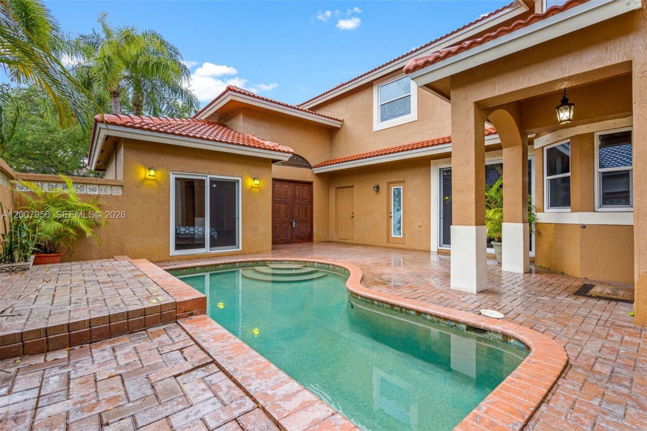 16403 Diamond Head Dr , Weston, FL 33331 Photo
