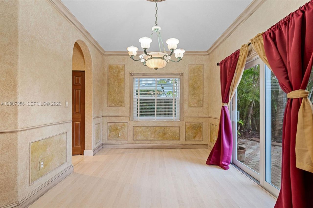 16403 Diamond Head Dr , Weston, FL 33331 Photo