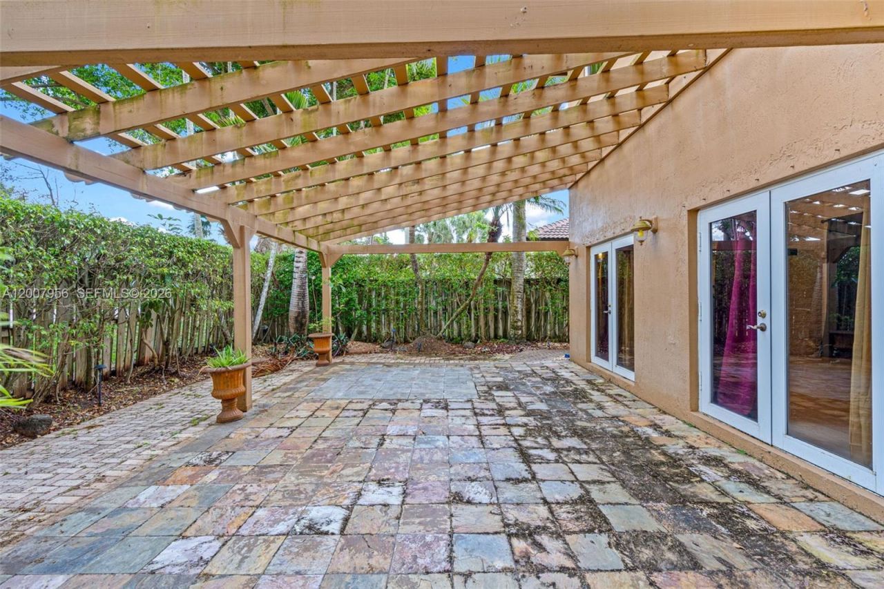16403 Diamond Head Dr , Weston, FL 33331 Photo