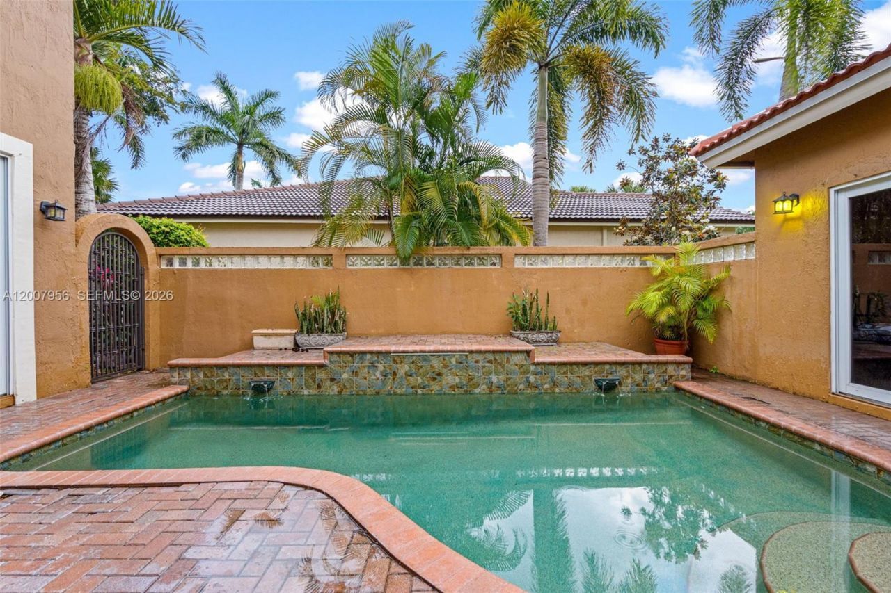 16403 Diamond Head Dr , Weston, FL 33331 Photo
