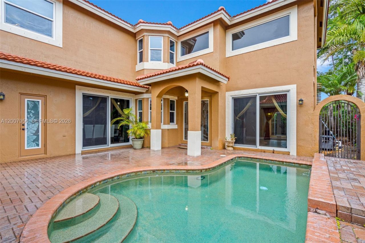 16403 Diamond Head Dr , Weston, FL 33331 Photo