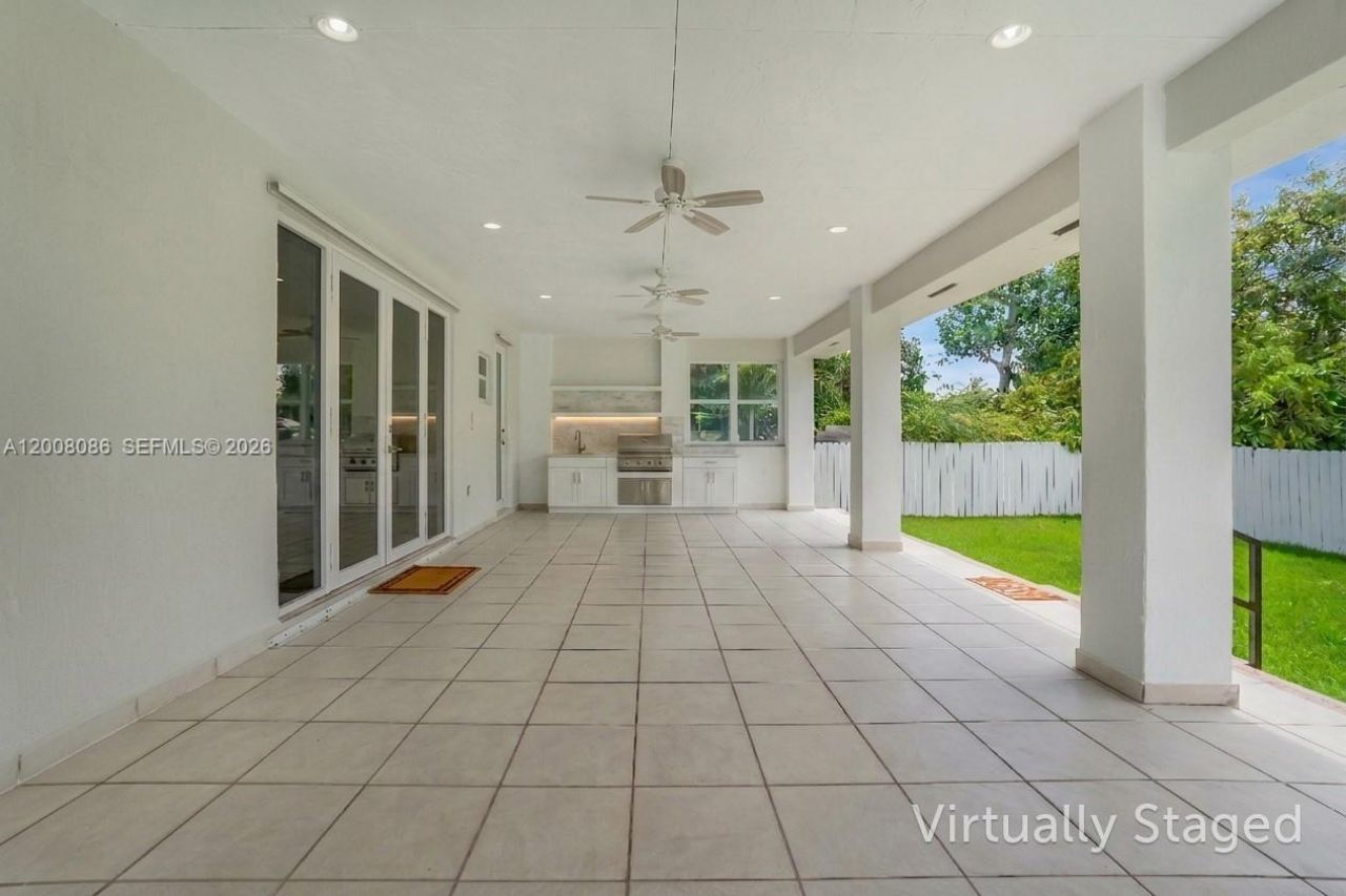 2850 NW 5th St, Miami, FL 33125 Photo
