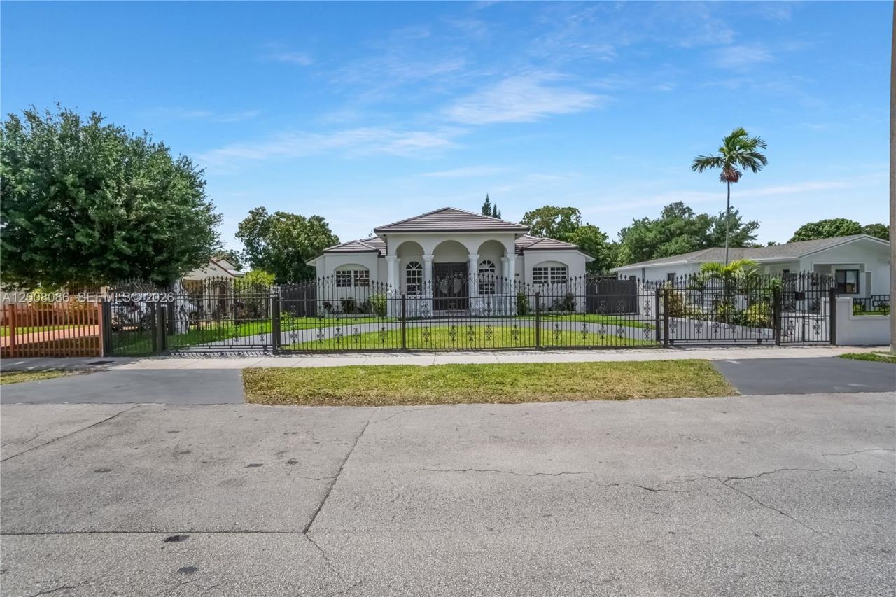 2850 NW 5th St, Miami, FL 33125 Photo