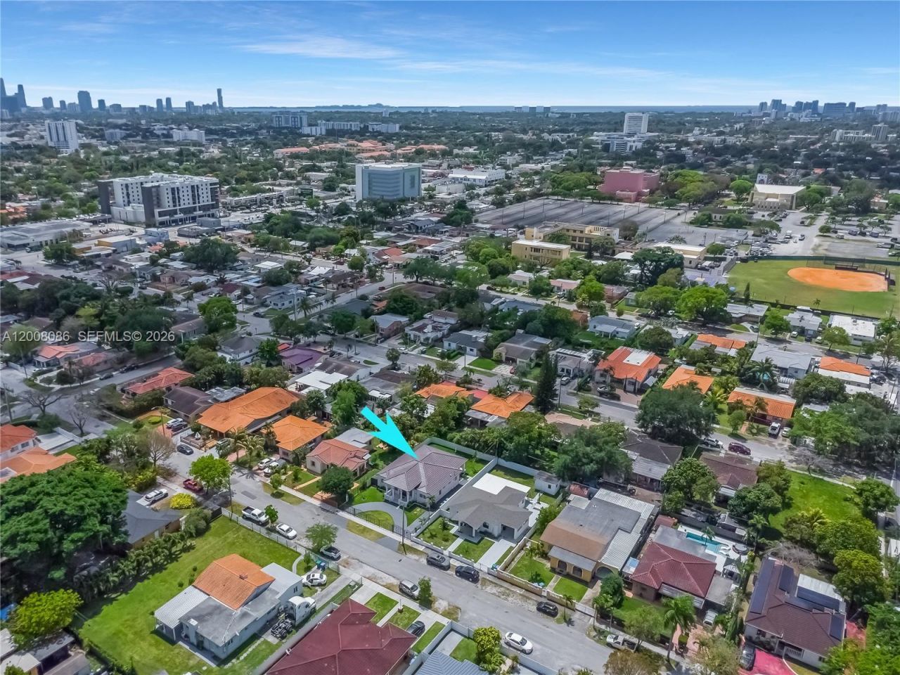 2850 NW 5th St, Miami, FL 33125 Photo