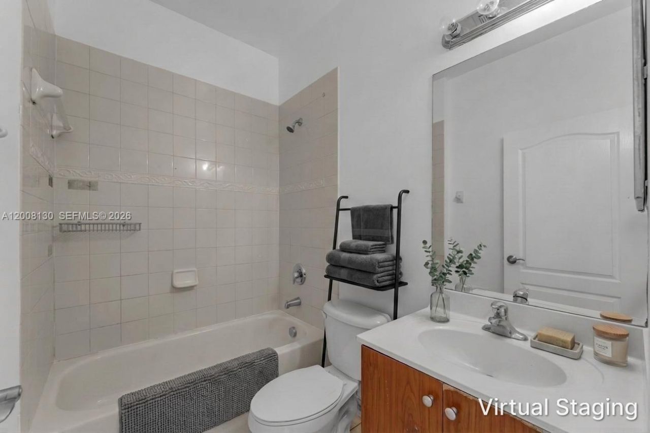 1072 NE 30th Ave, Homestead, FL 33033 Photo