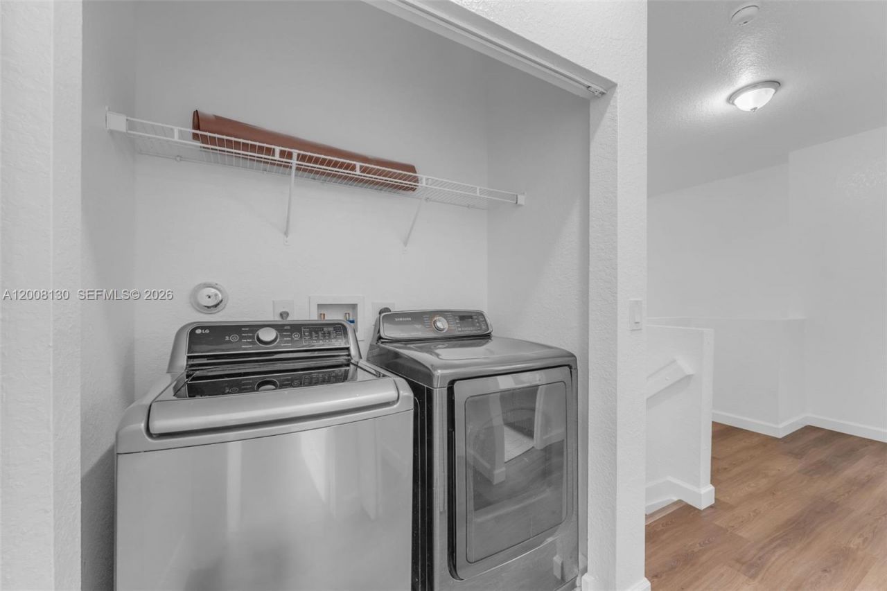 1072 NE 30th Ave, Homestead, FL 33033 Photo