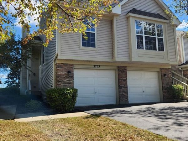 2753 S Cedar Glen Drive , Arlington Heights, IL 60005