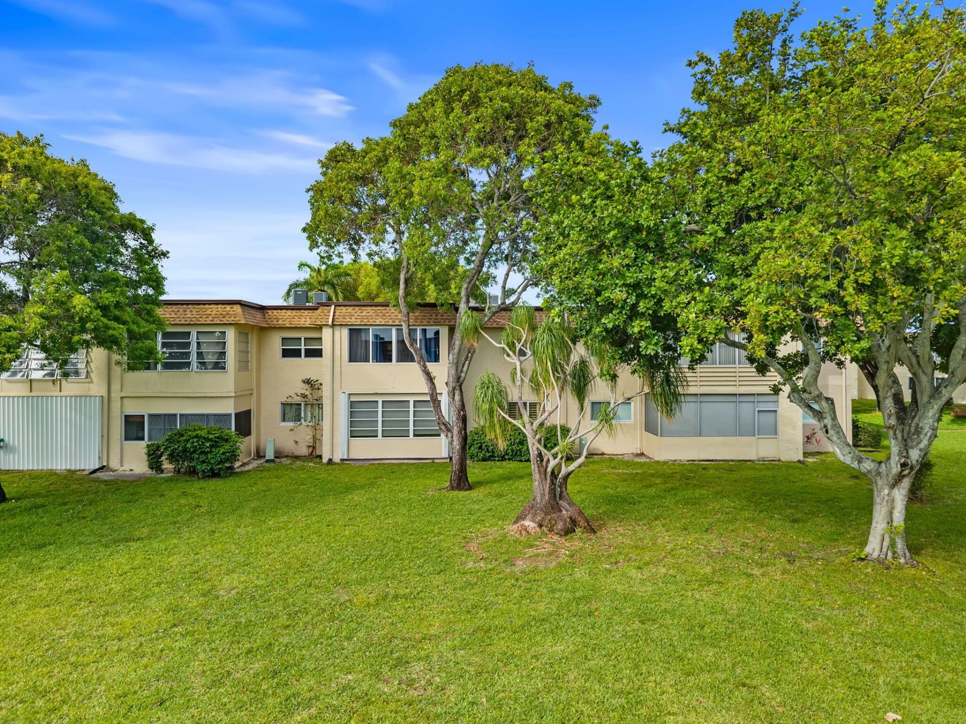 752 Lori Drive, Unit 219, Palm Springs, FL 33461 Photo
