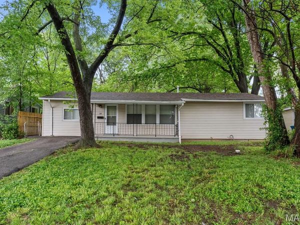 38 Westdell Drive, St Louis, MO 63136