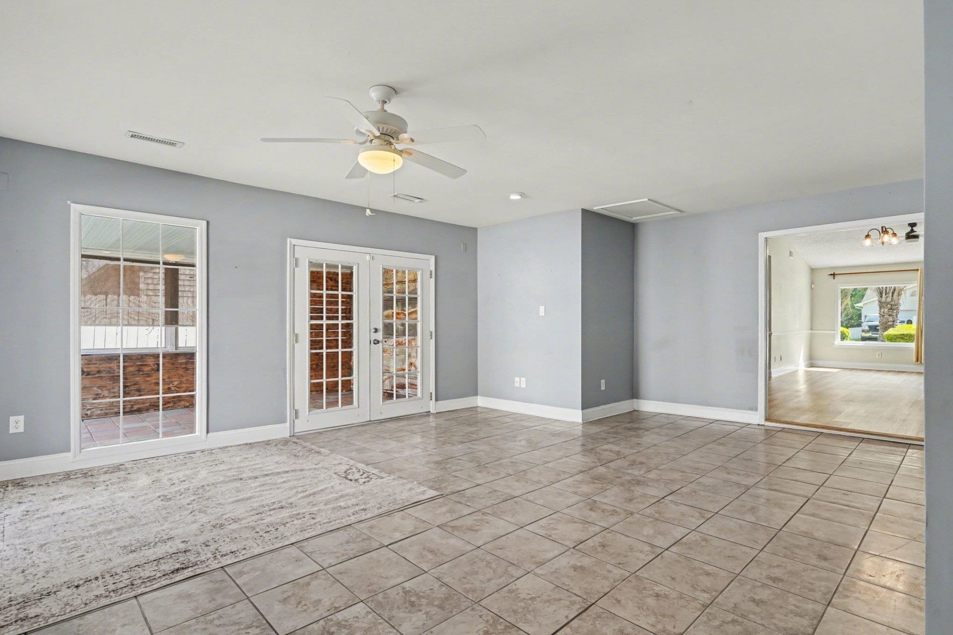 2807 Temperance Dr. Photo 13
