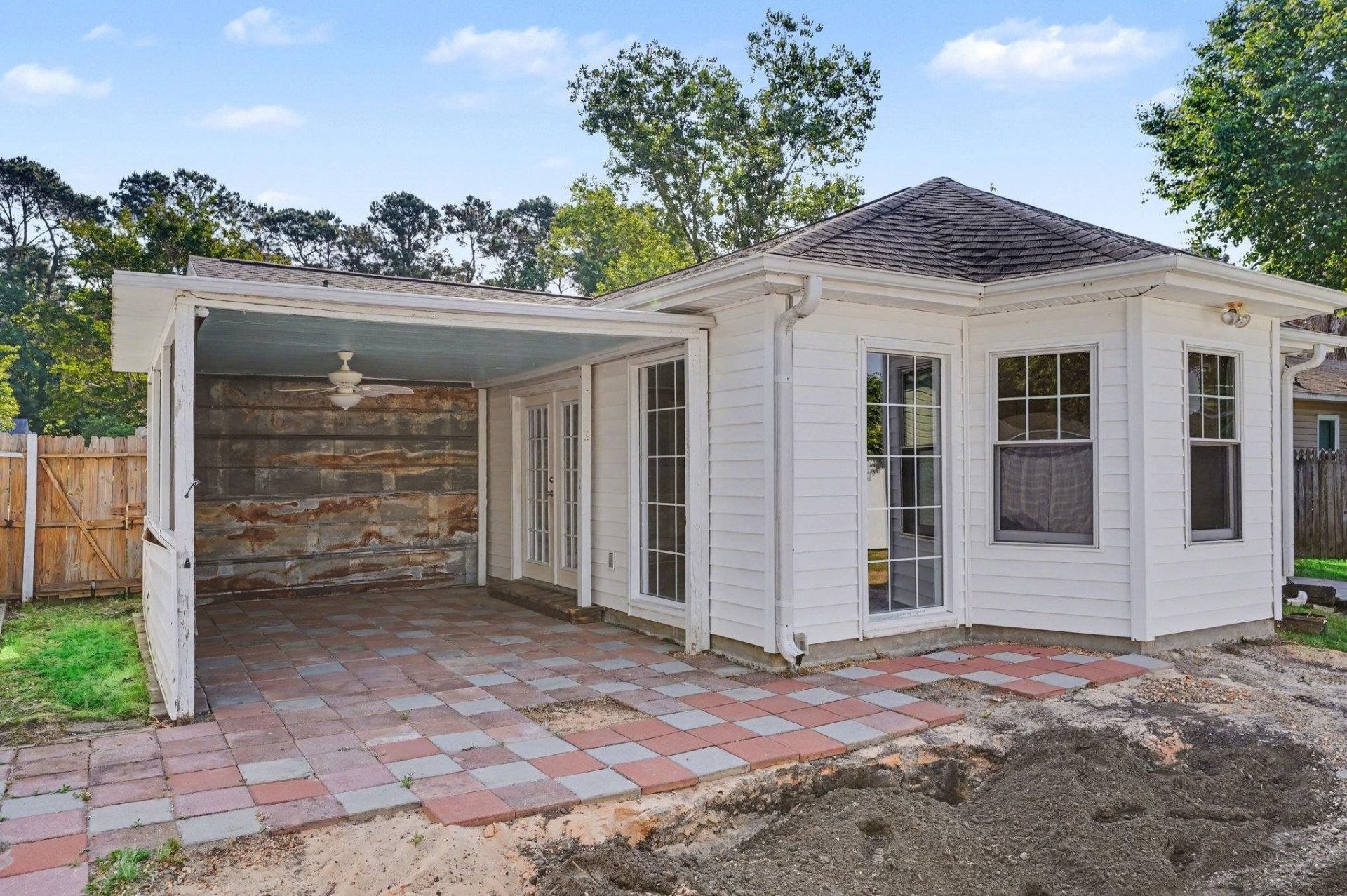 2807 Temperance Dr. Photo 28