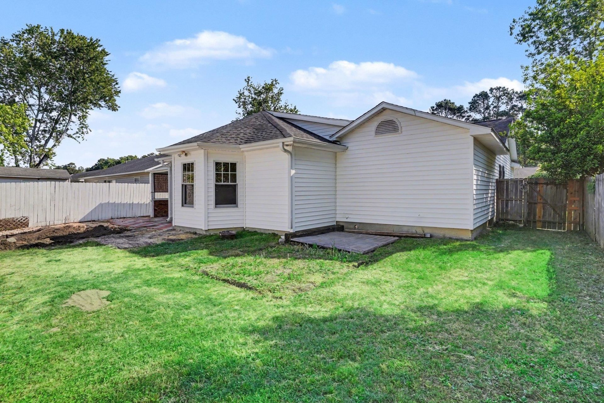 2807 Temperance Dr. Photo 33