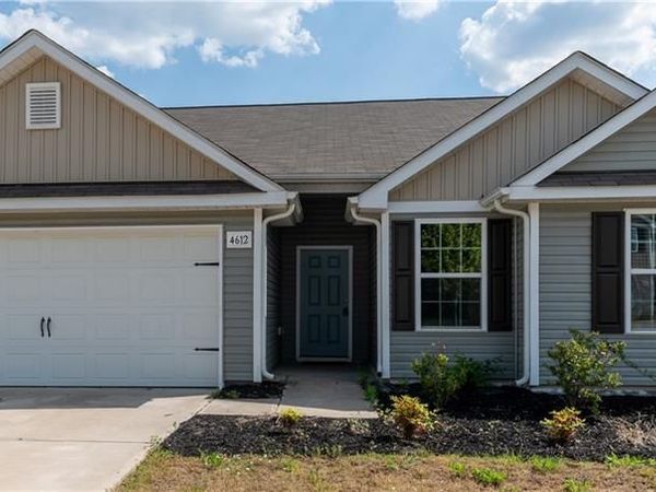 4612 Hazelburn Drive , Greensboro, NC 27405