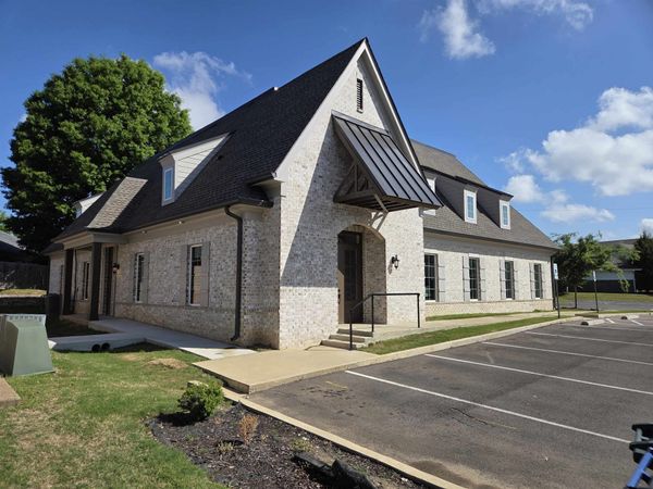 6634 SUMMER KNOLL CIR, Bartlett, TN 38134