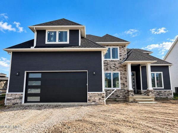 167 Barton Creek Drive, Perrysburg, OH 43551