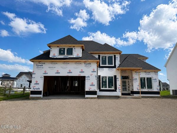 167 Barton Creek Drive, Perrysburg, OH 43551