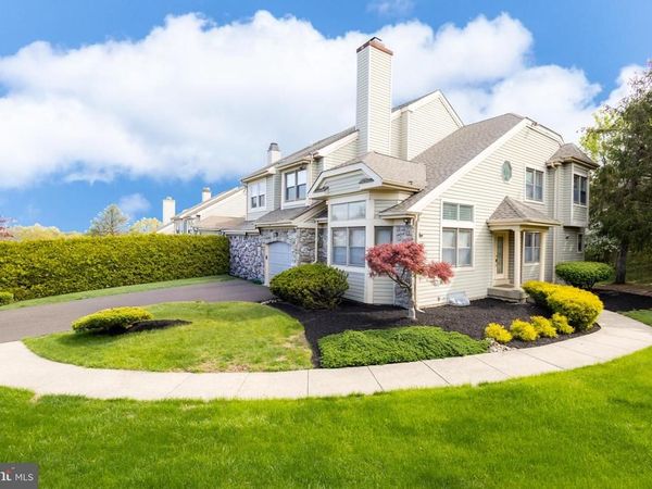 6 BELLWOOD DRIVE, FEASTERVILLE TREVOSE, PA 19053